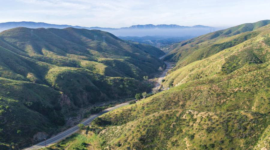 Ofrecemos una diversa selección de opciones de alquiler de coches en Santa Clarita.